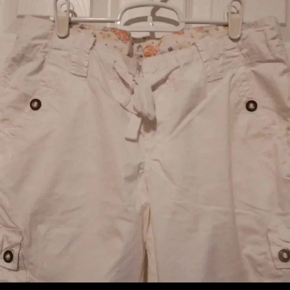 💙🌹 WHITE Bermudas shorts - Picture 4 of 13